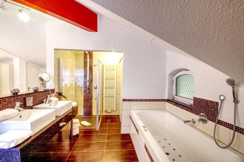Hotel Jakob image