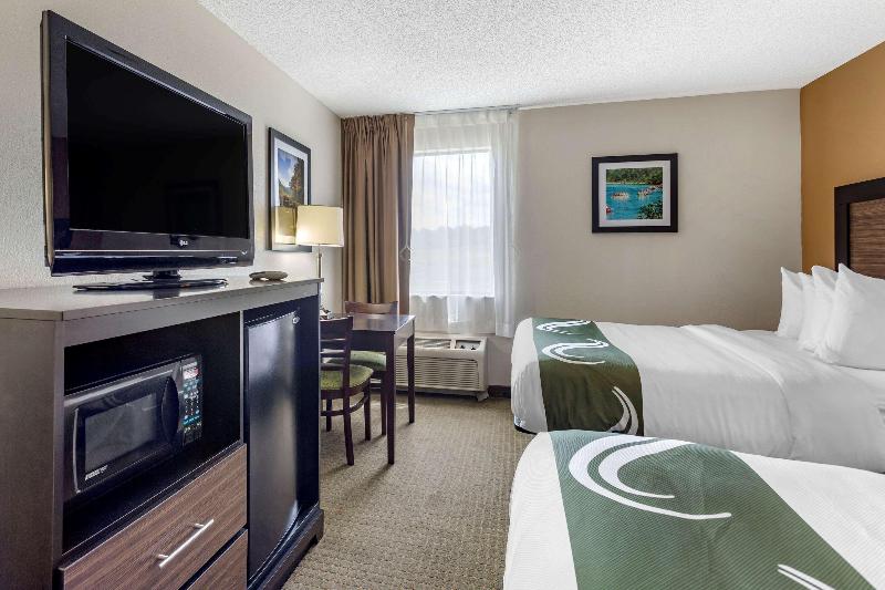 Quality Inn image 4