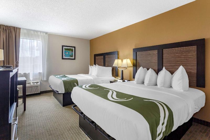 Quality Inn image 8