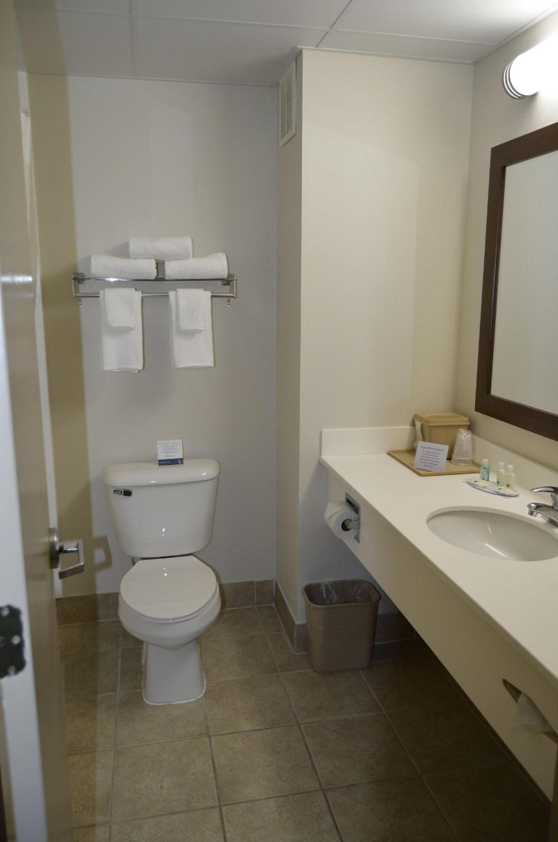 Quality Inn image