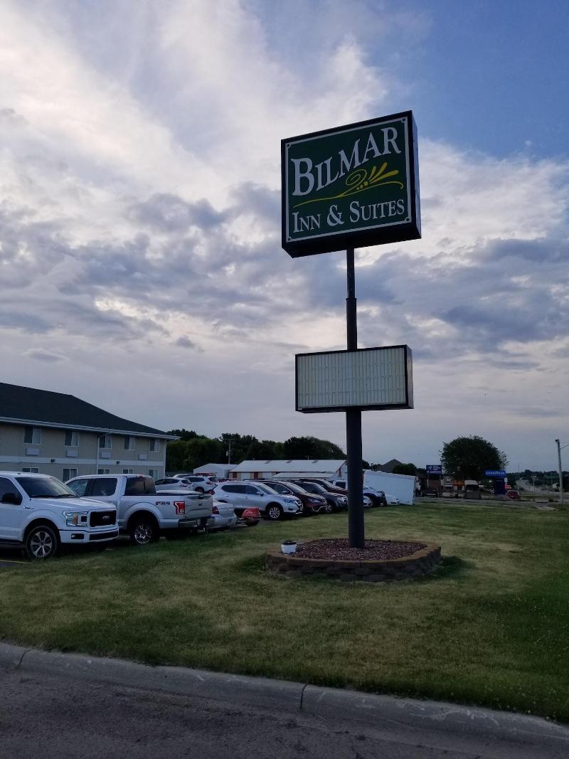Bilmar Inn & Suites Dell Rapids Near Sioux Falls image