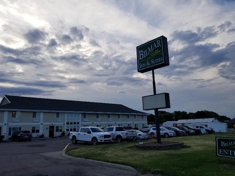 Bilmar Inn & Suites Dell Rapids Near Sioux Falls image
