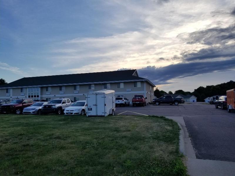 Bilmar Inn & Suites Dell Rapids Near Sioux Falls image