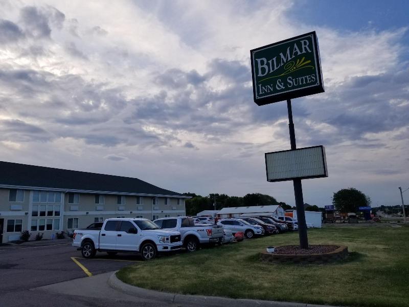 Bilmar Inn & Suites Dell Rapids Near Sioux Falls image