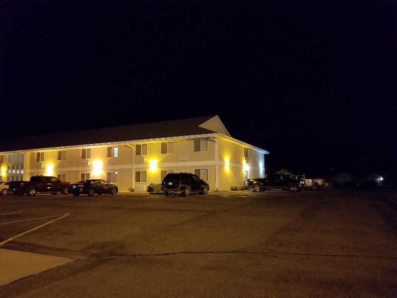 Bilmar Inn & Suites Dell Rapids Near Sioux Falls image