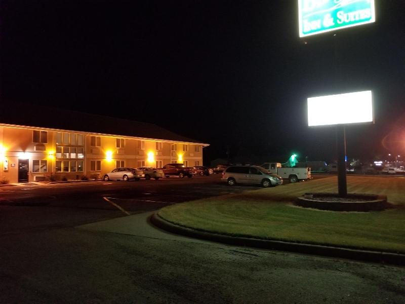 Bilmar Inn & Suites Dell Rapids Near Sioux Falls image
