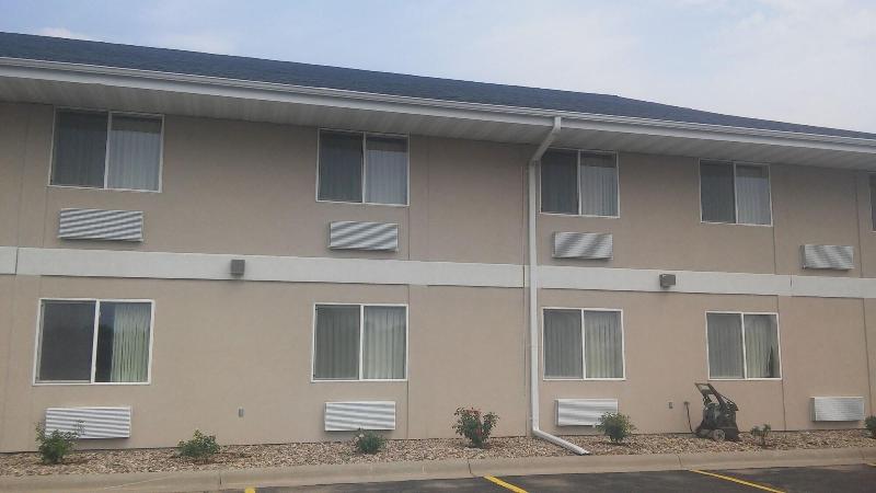 Bilmar Inn & Suites Dell Rapids Near Sioux Falls image