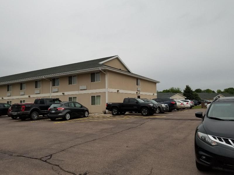 Bilmar Inn & Suites Dell Rapids Near Sioux Falls image