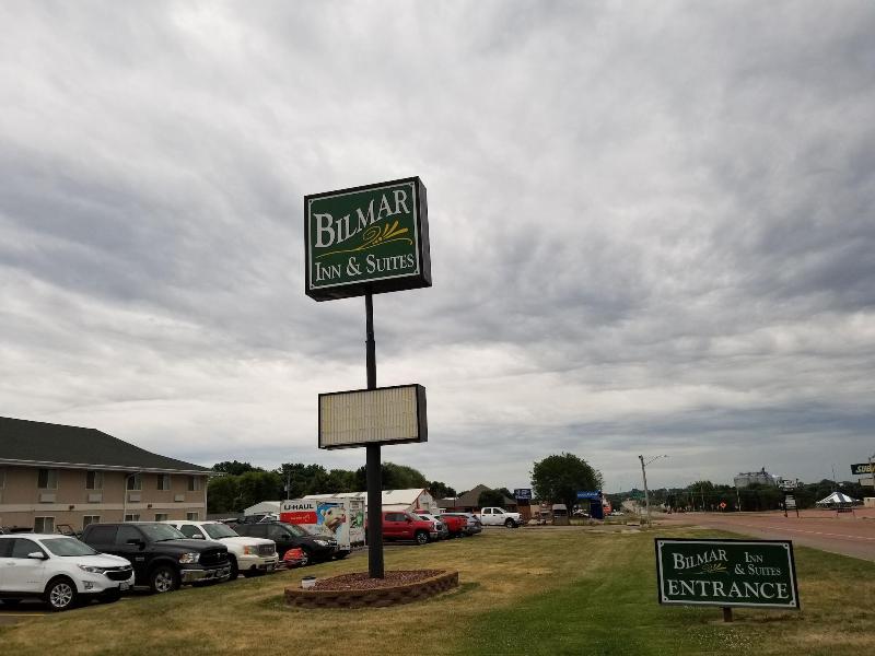 Bilmar Inn & Suites Dell Rapids Near Sioux Falls image