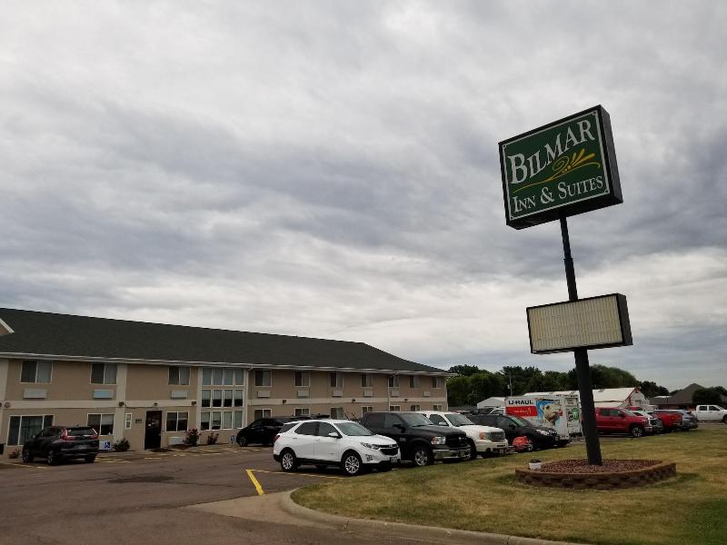 Bilmar Inn & Suites Dell Rapids Near Sioux Falls image