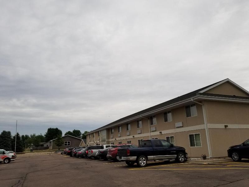 Bilmar Inn & Suites Dell Rapids Near Sioux Falls image