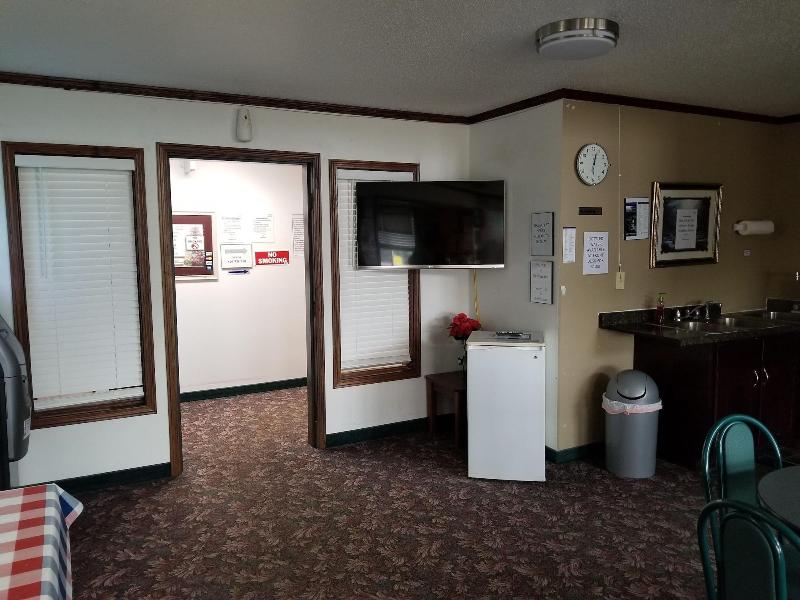 Bilmar Inn & Suites Dell Rapids Near Sioux Falls image