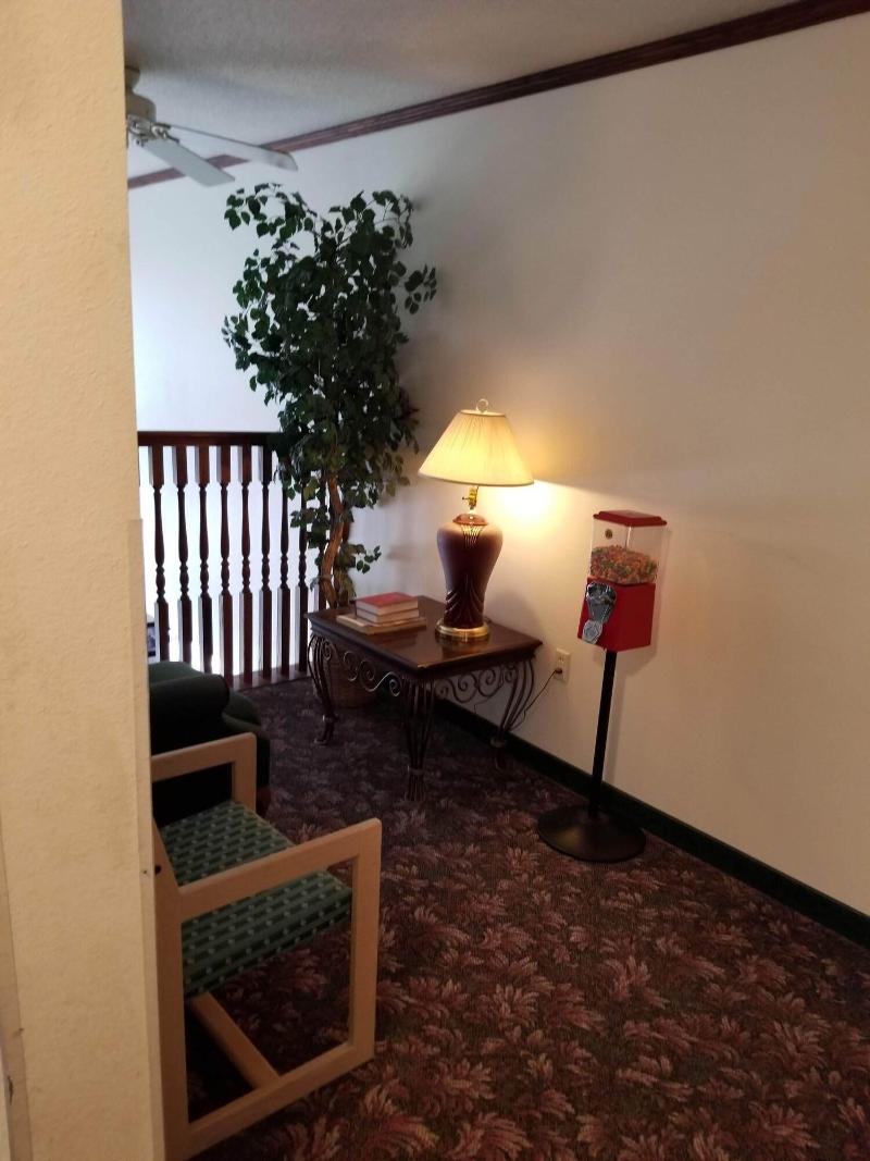 Bilmar Inn & Suites Dell Rapids Near Sioux Falls image