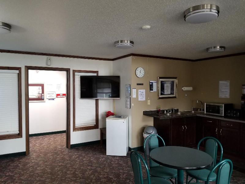 Bilmar Inn & Suites Dell Rapids Near Sioux Falls image