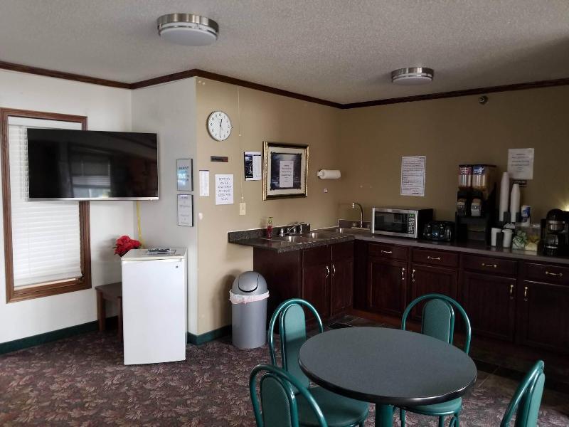 Bilmar Inn & Suites Dell Rapids Near Sioux Falls image