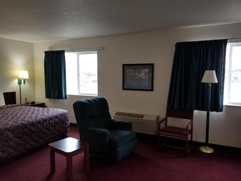Bilmar Inn & Suites Dell Rapids Near Sioux Falls image