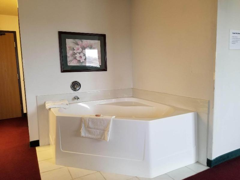 Bilmar Inn & Suites Dell Rapids Near Sioux Falls image