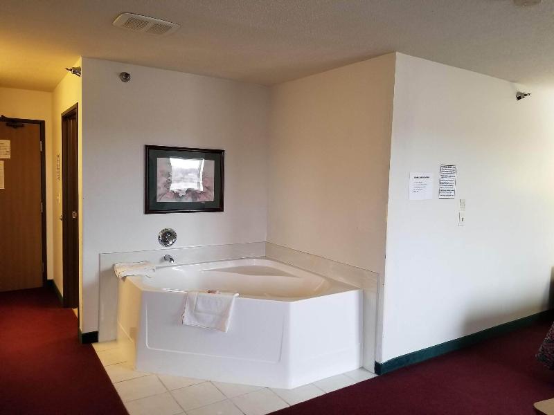 Bilmar Inn & Suites Dell Rapids Near Sioux Falls image