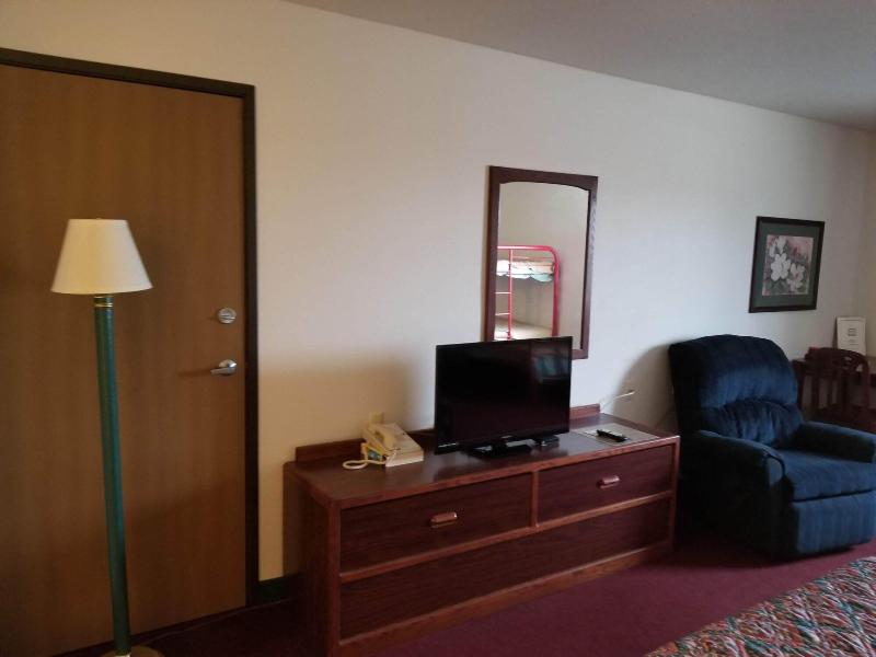 Bilmar Inn & Suites Dell Rapids Near Sioux Falls image