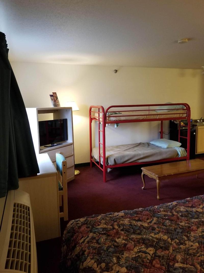Bilmar Inn & Suites Dell Rapids Near Sioux Falls image