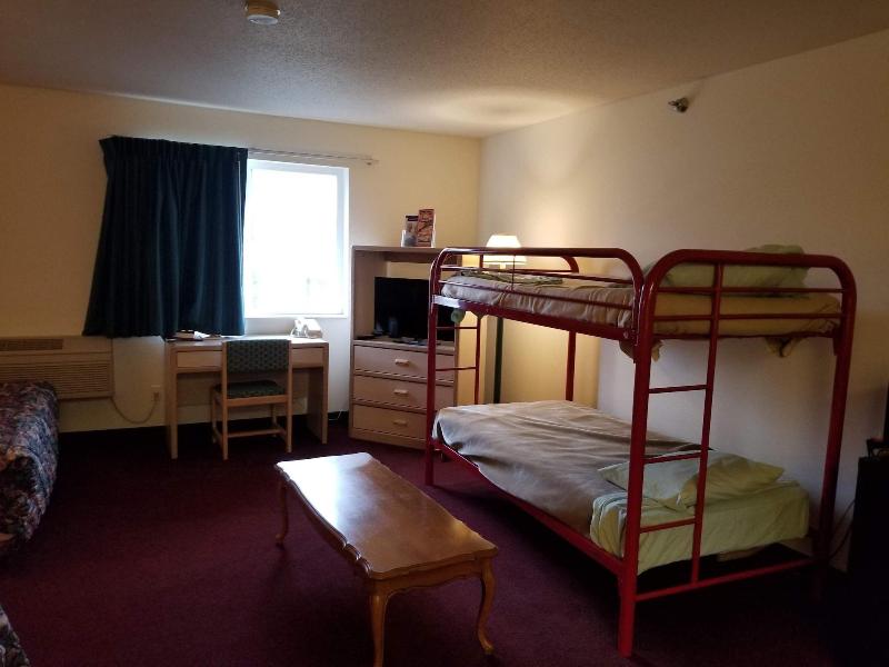 Bilmar Inn & Suites Dell Rapids Near Sioux Falls image