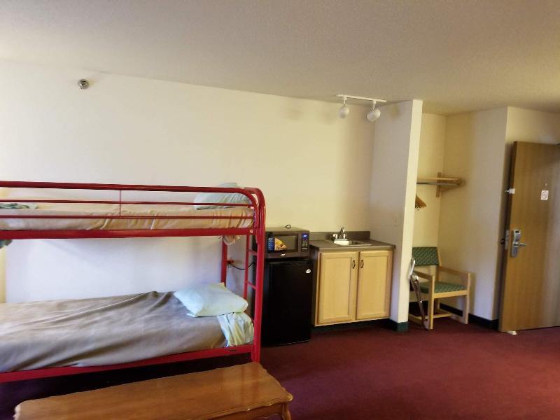 Bilmar Inn & Suites Dell Rapids Near Sioux Falls image