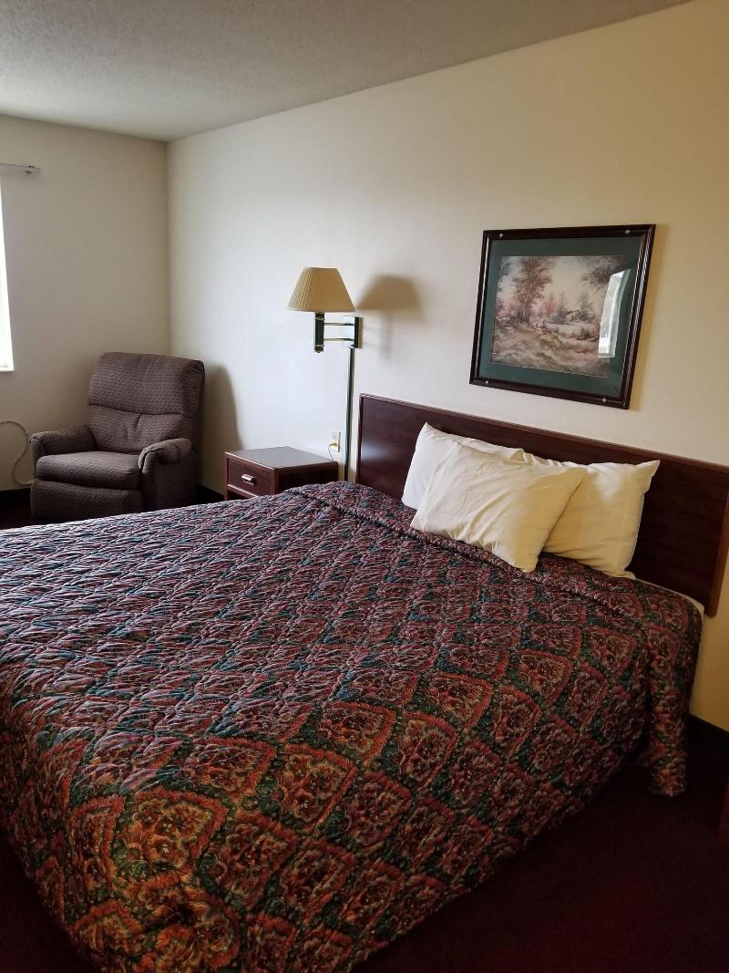 Bilmar Inn & Suites Dell Rapids Near Sioux Falls image