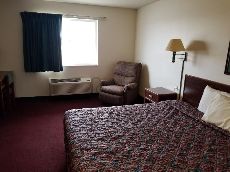 Bilmar Inn & Suites Dell Rapids Near Sioux Falls image