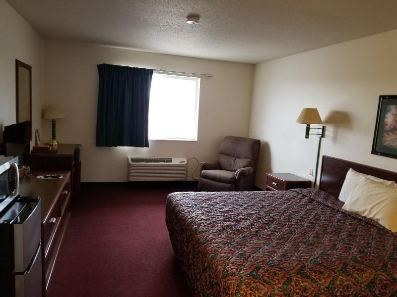 Bilmar Inn & Suites Dell Rapids Near Sioux Falls image