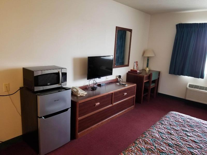 Bilmar Inn & Suites Dell Rapids Near Sioux Falls image
