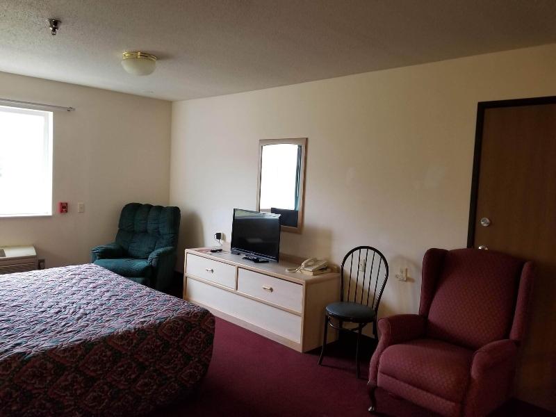 Bilmar Inn & Suites Dell Rapids Near Sioux Falls image 3