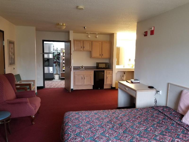 Bilmar Inn & Suites Dell Rapids Near Sioux Falls image