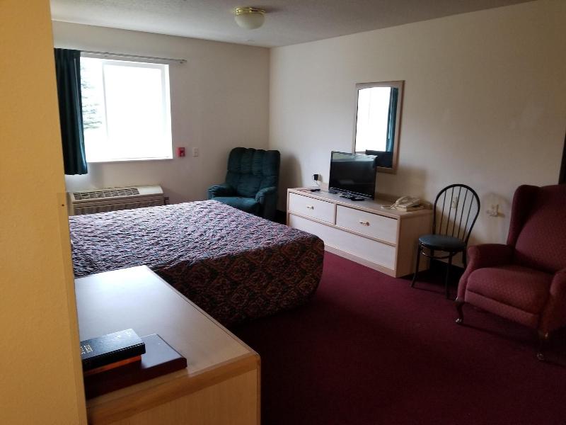 Bilmar Inn & Suites Dell Rapids Near Sioux Falls image