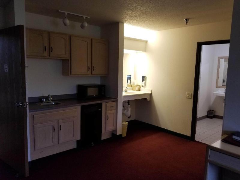 Bilmar Inn & Suites Dell Rapids Near Sioux Falls image