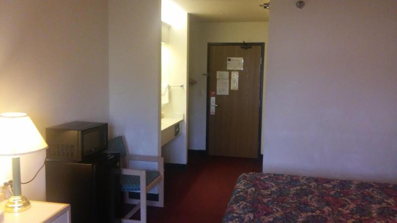 Bilmar Inn & Suites Dell Rapids Near Sioux Falls image