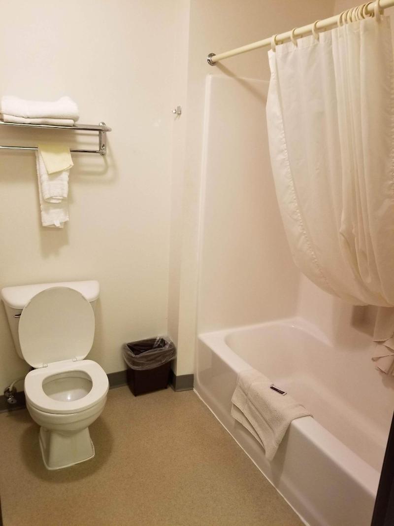 Bilmar Inn & Suites Dell Rapids Near Sioux Falls image