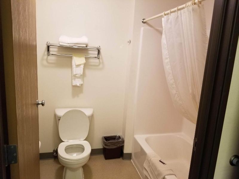 Bilmar Inn & Suites Dell Rapids Near Sioux Falls image