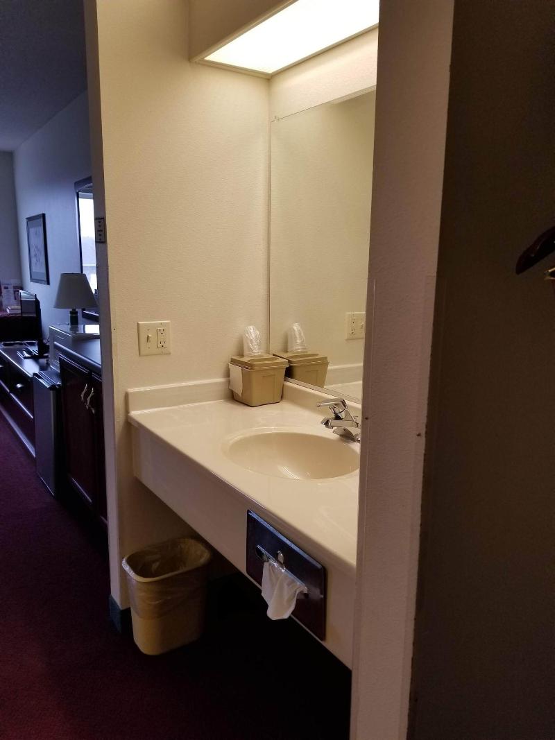 Bilmar Inn & Suites Dell Rapids Near Sioux Falls image