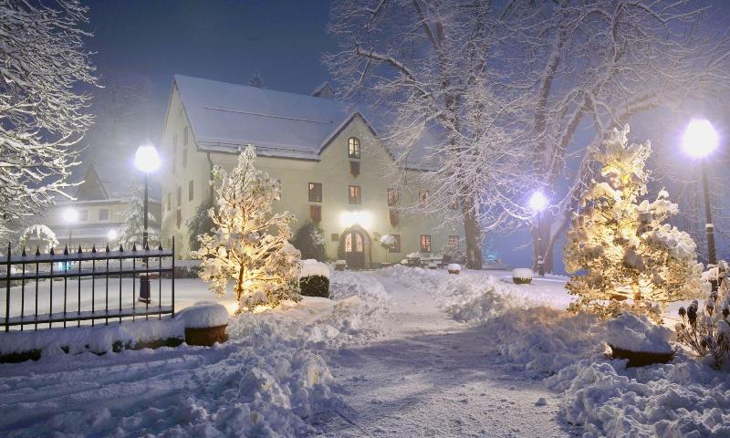 Hotel Kendov Dvorec image