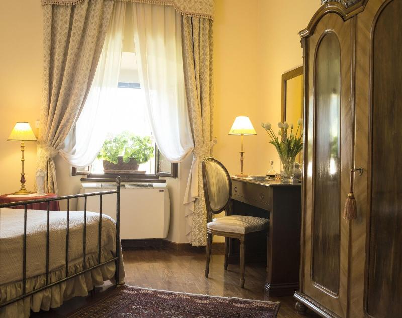 Hotel Kendov Dvorec image