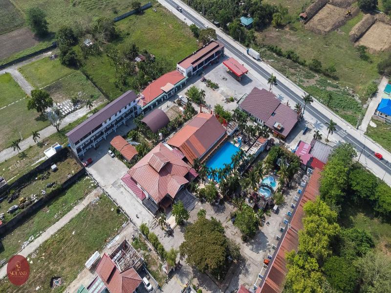 Quezon Premier Hotel Candelaria image