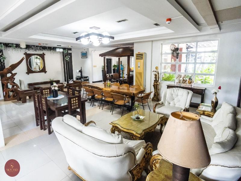 Quezon Premier Hotel Candelaria image