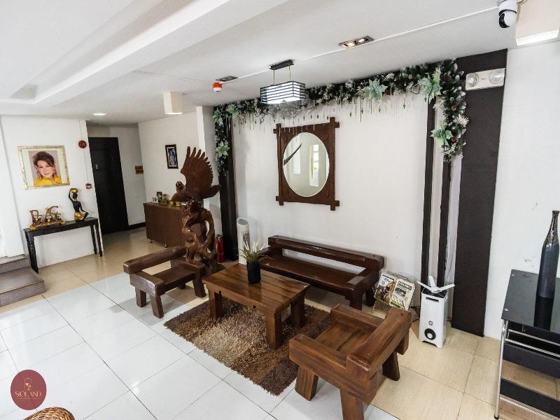 Quezon Premier Hotel Candelaria image