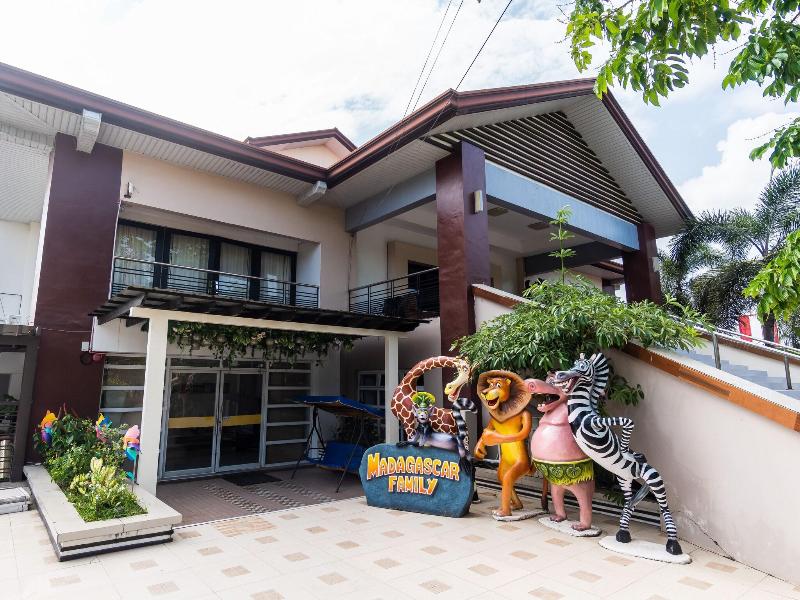 Quezon Premier Hotel Candelaria image
