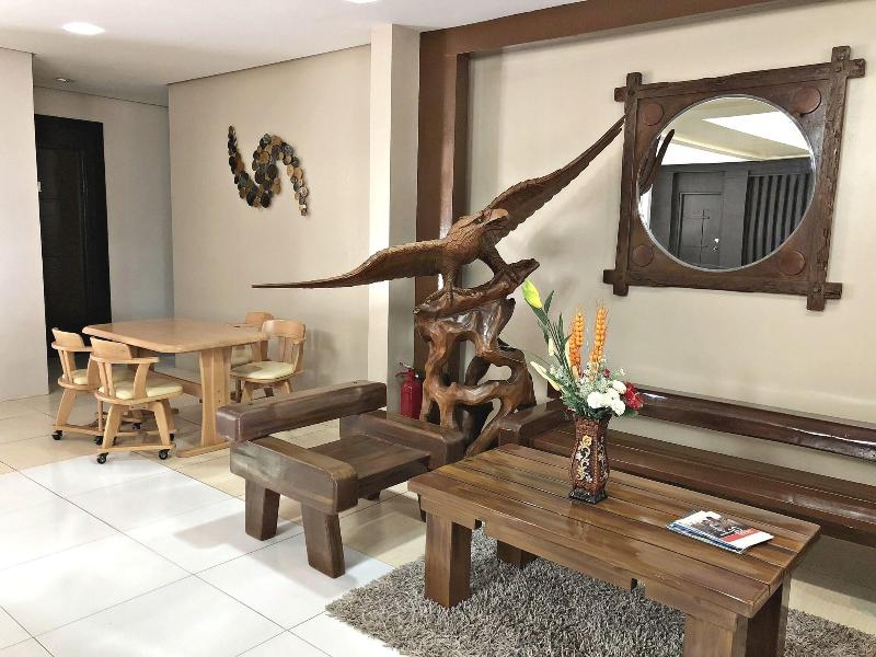 Quezon Premier Hotel Candelaria image