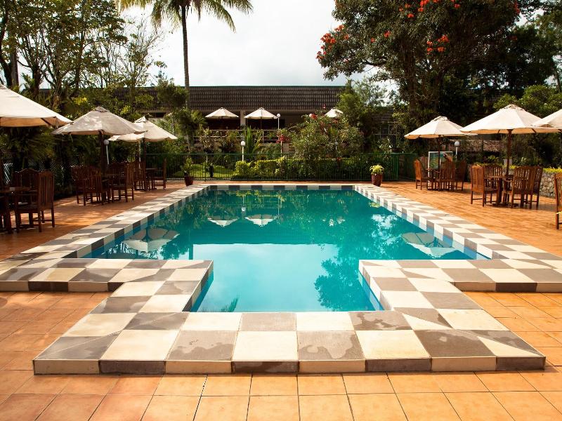 Bird of Paradise Hotel & Apartments image