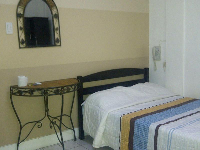 Quezon Premier Hotel Lucena image