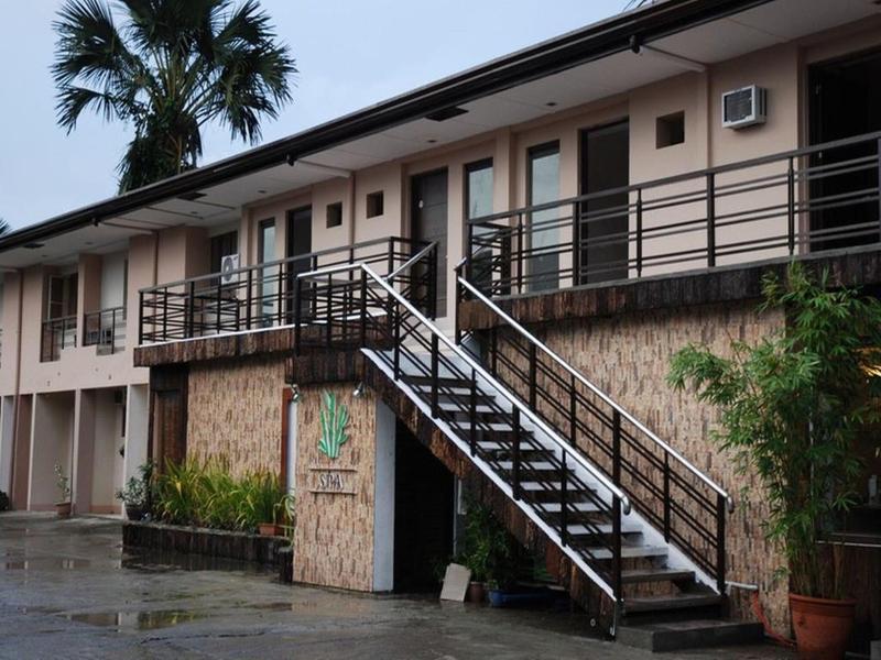 Quezon Premier Hotel Lucena