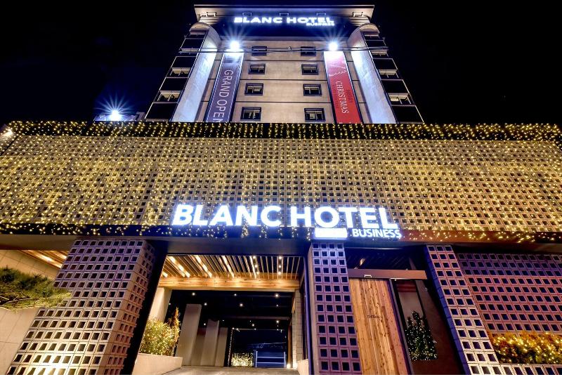 Blanc Business Hotel image