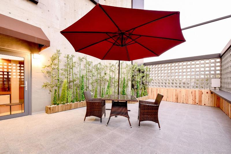 Blanc Business Hotel image